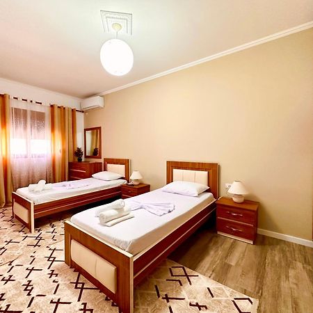 The Luxe Apartments Gjirokastër Esterno foto