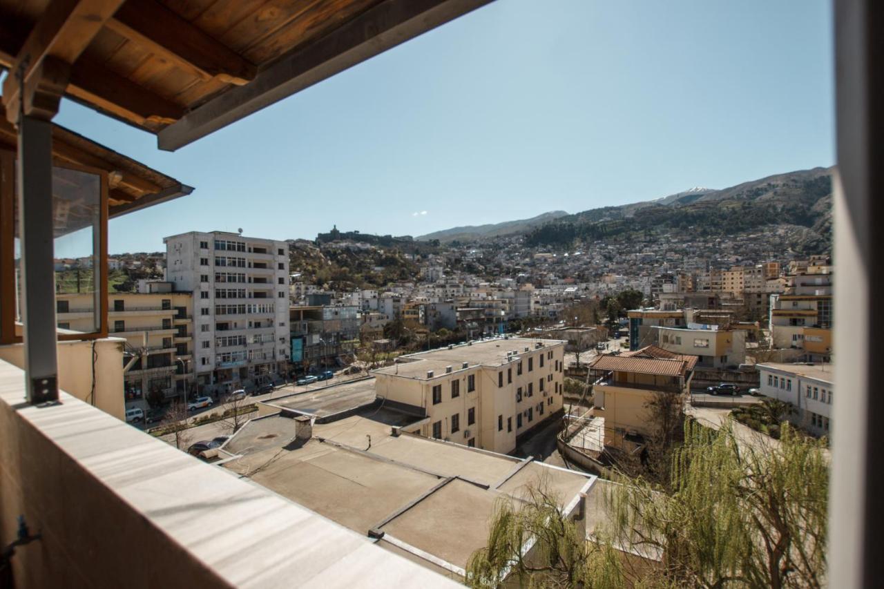 The Luxe Apartments Gjirokastër Esterno foto