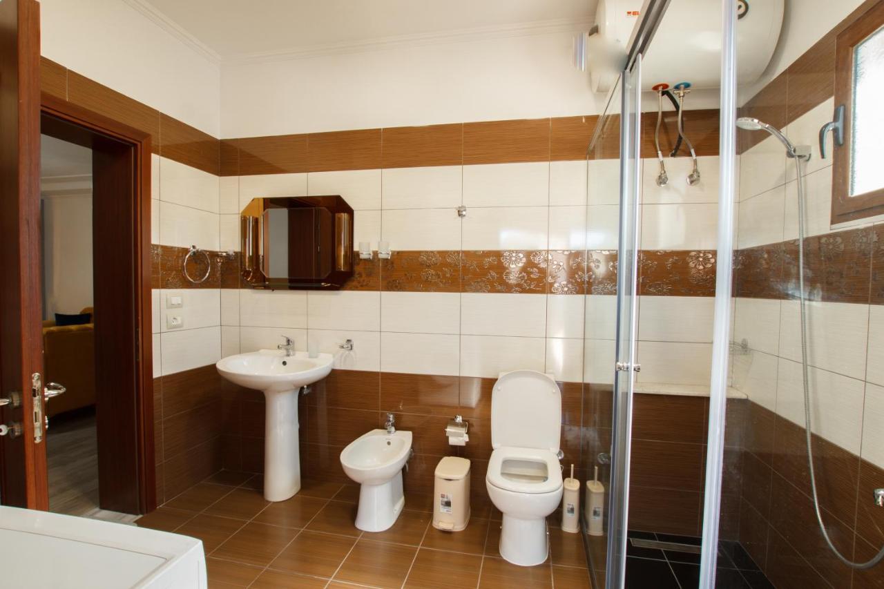 The Luxe Apartments Gjirokastër Esterno foto