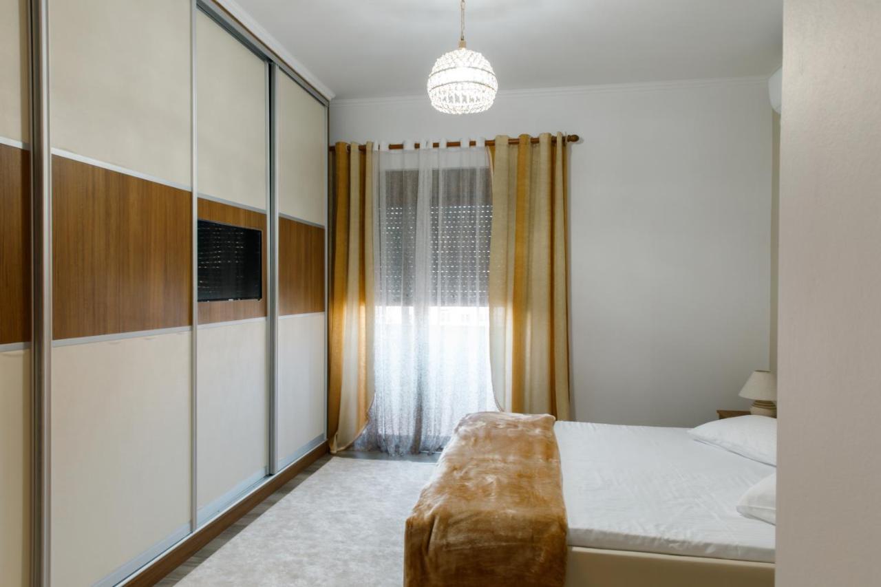 The Luxe Apartments Gjirokastër Esterno foto