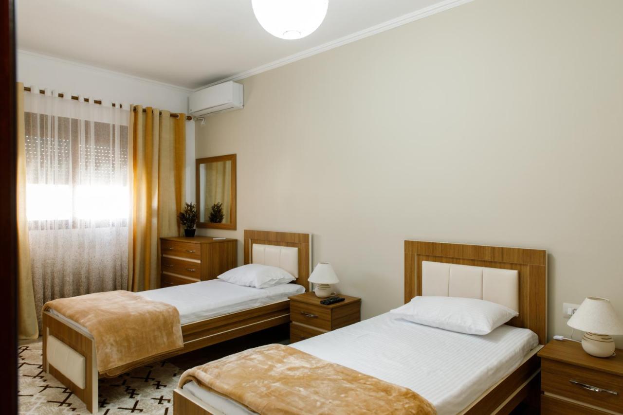 The Luxe Apartments Gjirokastër Esterno foto