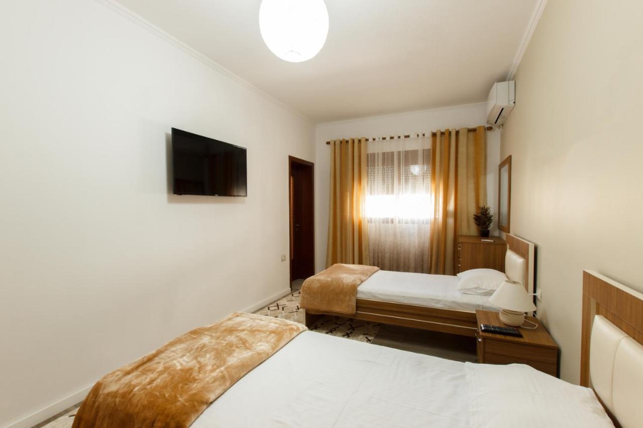 The Luxe Apartments Gjirokastër Esterno foto
