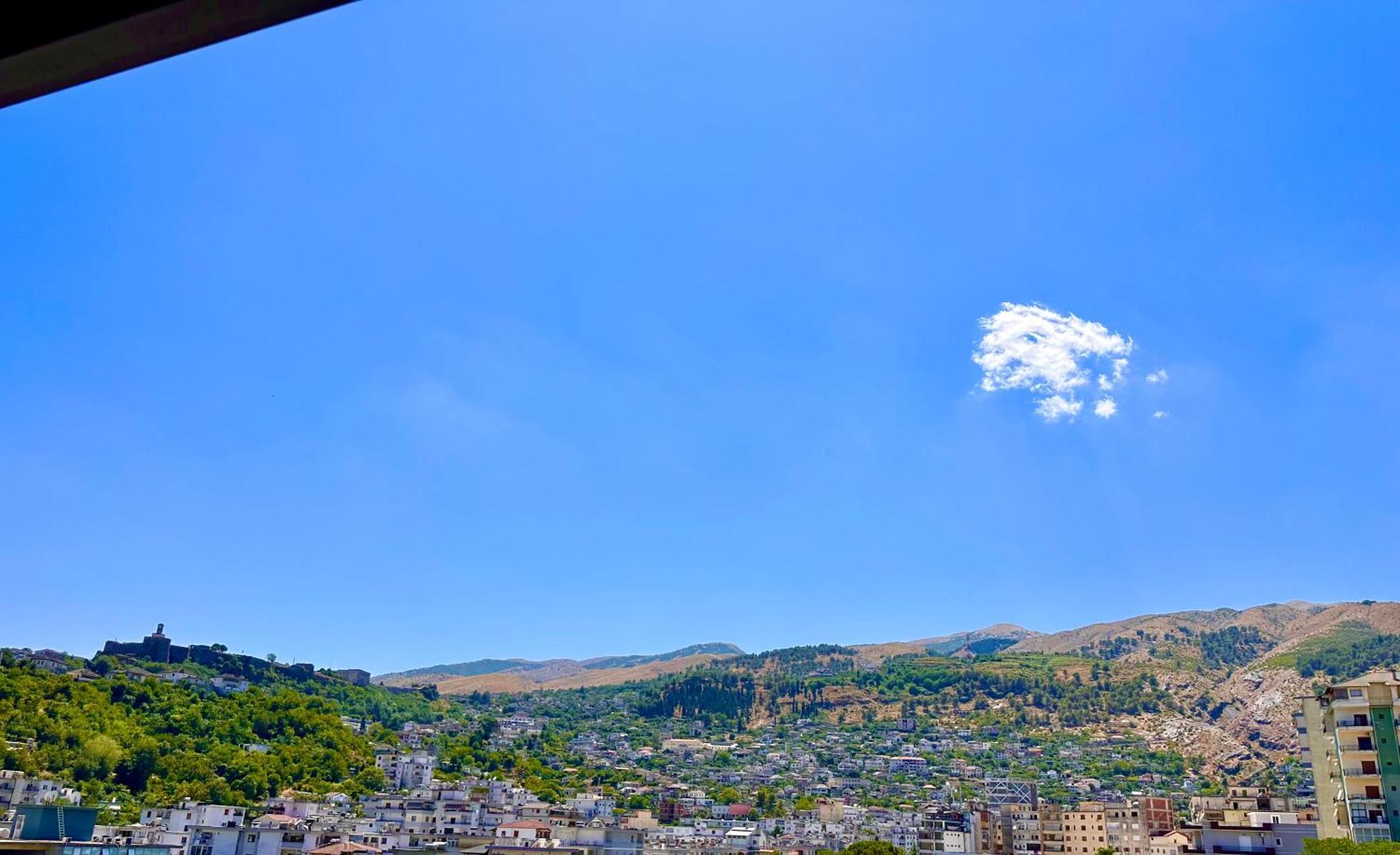 The Luxe Apartments Gjirokastër Esterno foto