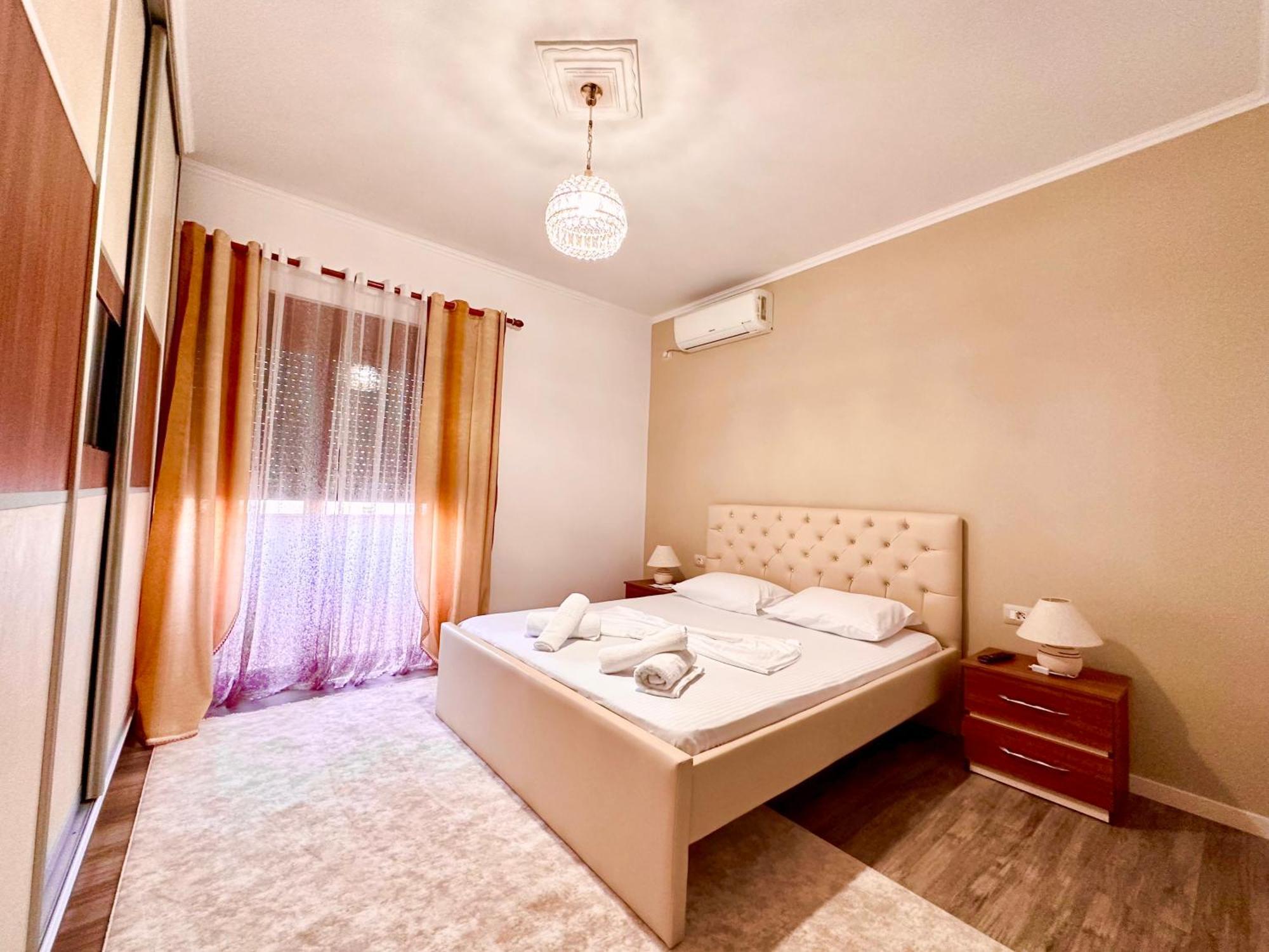 The Luxe Apartments Gjirokastër Esterno foto